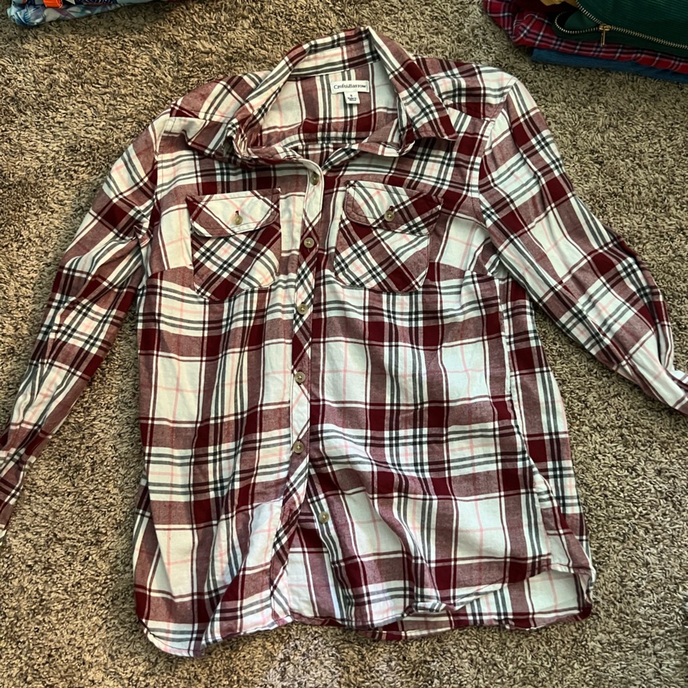 Plaid Button-Up Shirt in Red and White